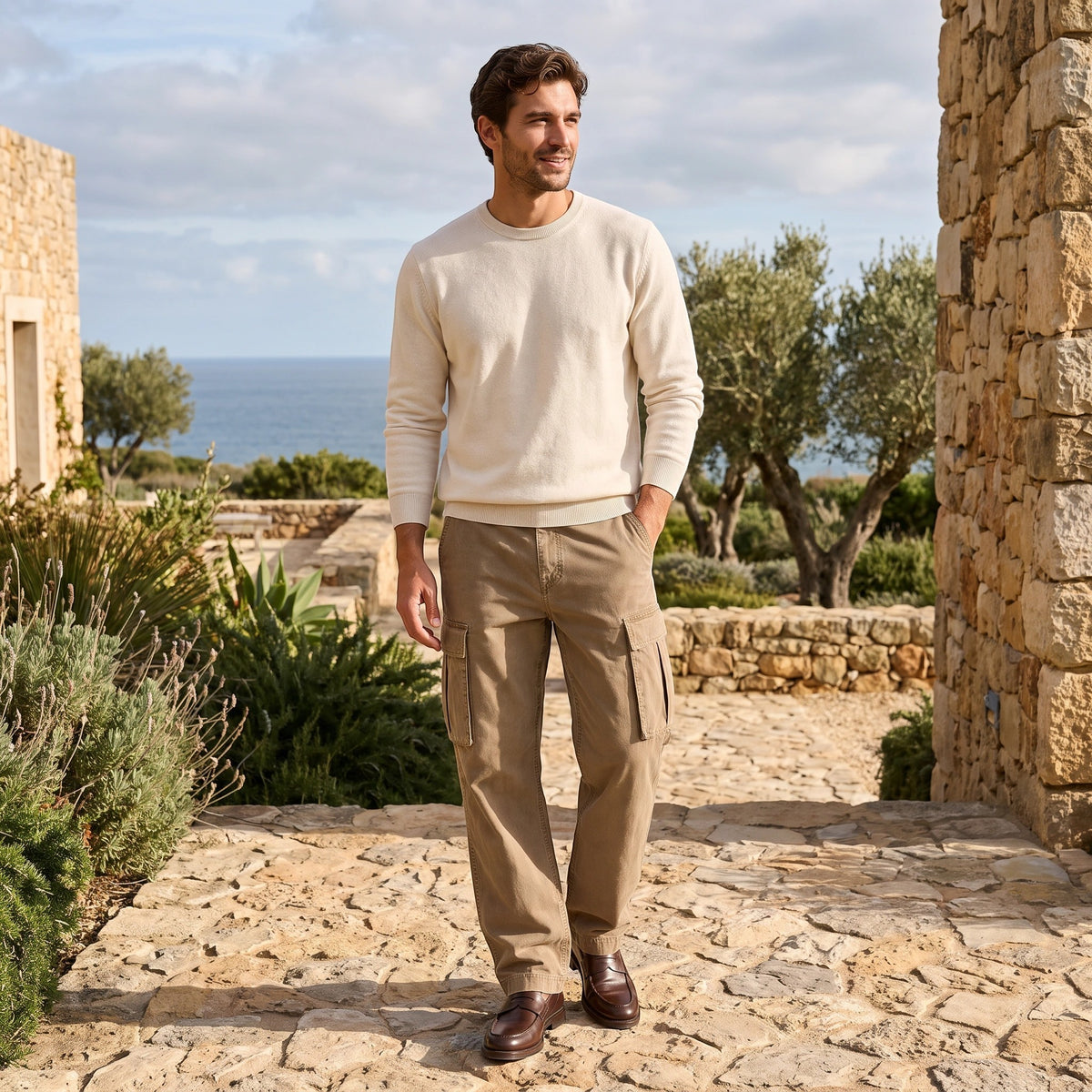Men's Cargo Pants with Straight Leg and Flap Pockets