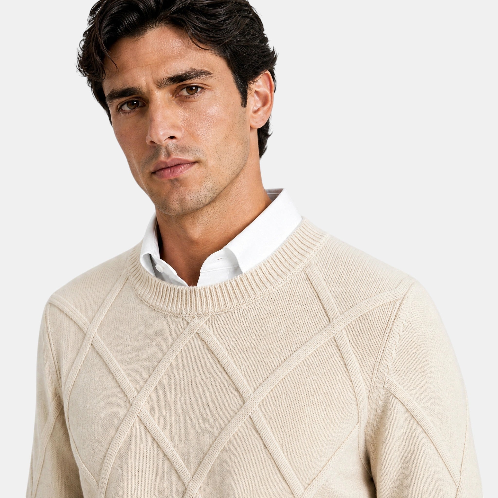 Men's Crew Neck Sweater with Diamond Pattern and Ribbed Trim
